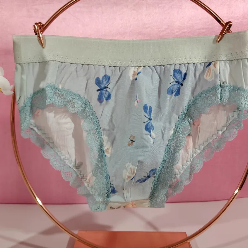 

Men's Sexy Underwear Ice Silk lingerie Comfortable Mid Low Waist Butterfly Pattern Breathable Lace Edge Waistband Sissy Briefs