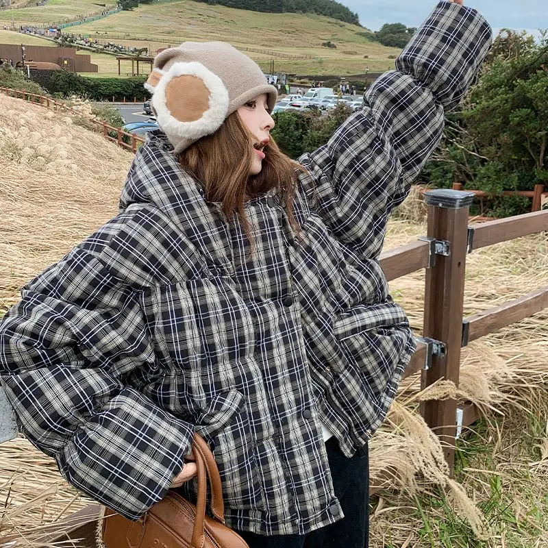 Retro Plaid Short Down Cotton Jacket for Petite Women in Winter 2025 New High-end Cotton Jacket