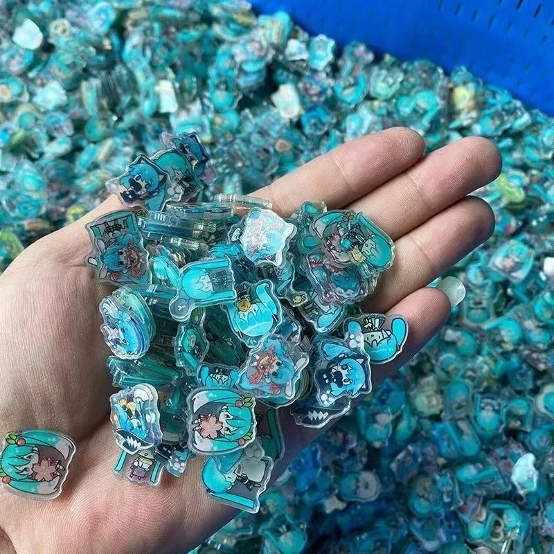 50 stücke Hatsune Miku Animation Kawaii 1-2 CM Mini Gemischte Handgemachte DIY Acryl Tabletten Nette Dekorative Nagel Aufkleber geschenk Großhandel