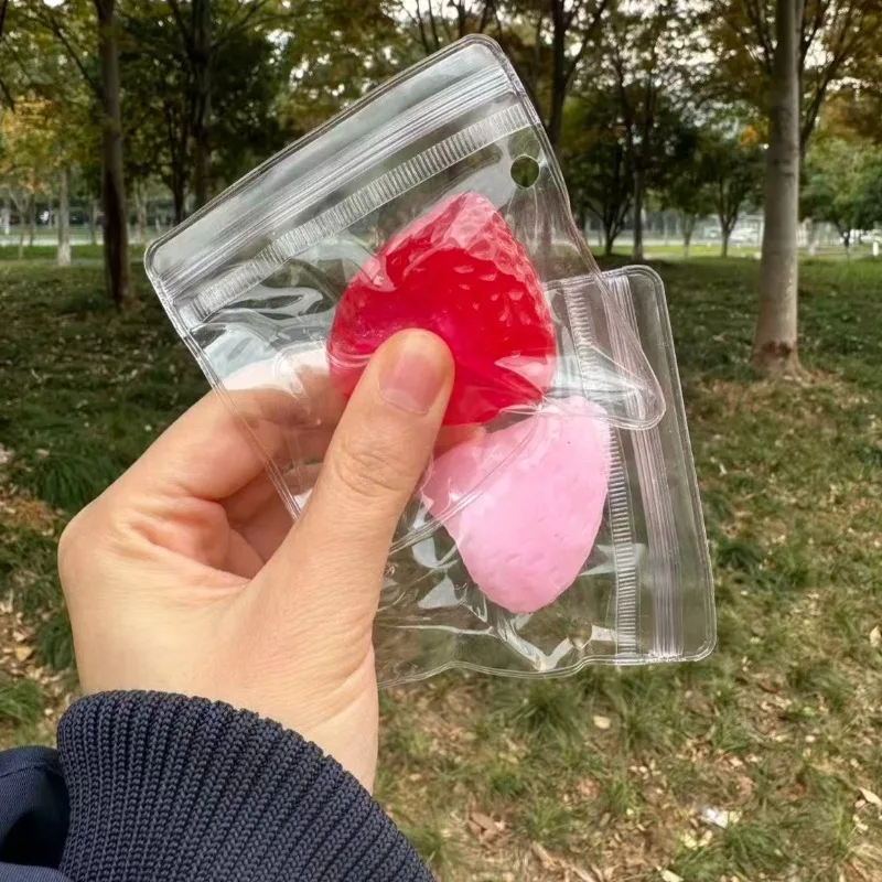 Squishy Aardbei Fidget Speelgoed Super Zacht Transparant Fruit Knijpspeeltje Slow Rise Zintuiglijk Anti-stress Speelgoed voor Volwassen Kerstcadeau