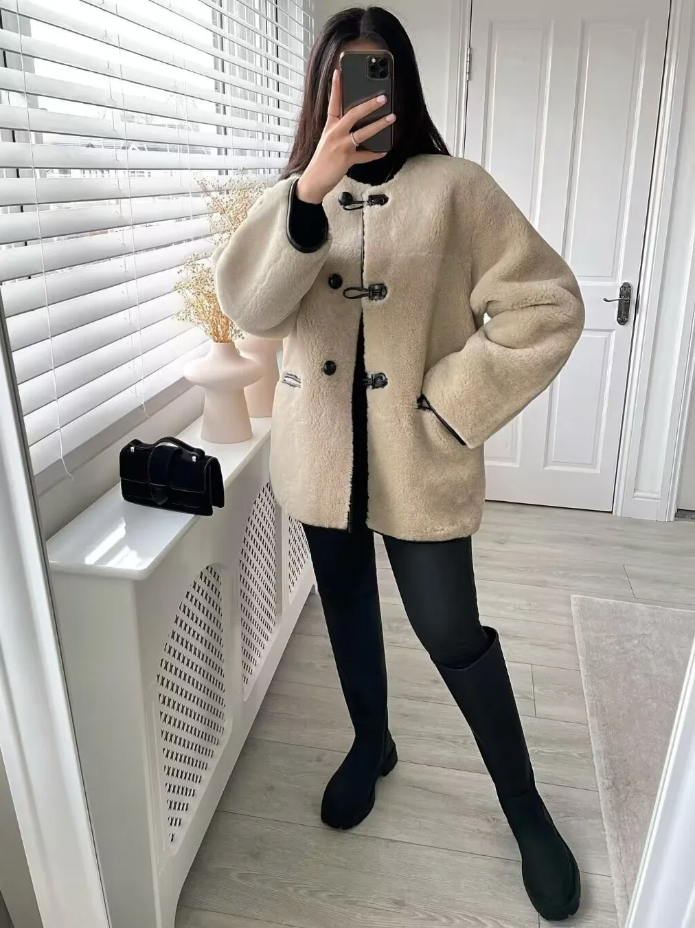 

Lamb Wool Jacket Female Clothing Woman Style Color Blocking Button Detail Classic Trendy Waterproof Fashion Campus Fancy Short
