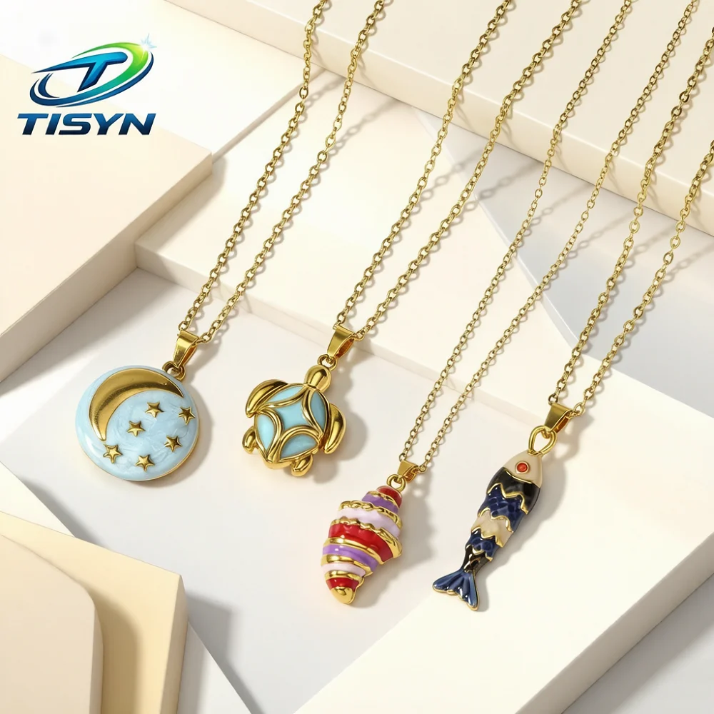 Stainless Steel Ocean Animal Necklace Women Sea Turtle Star Moon Conch Fish Pendant Necklaces Fashion Jewelry Summer Beach Gift