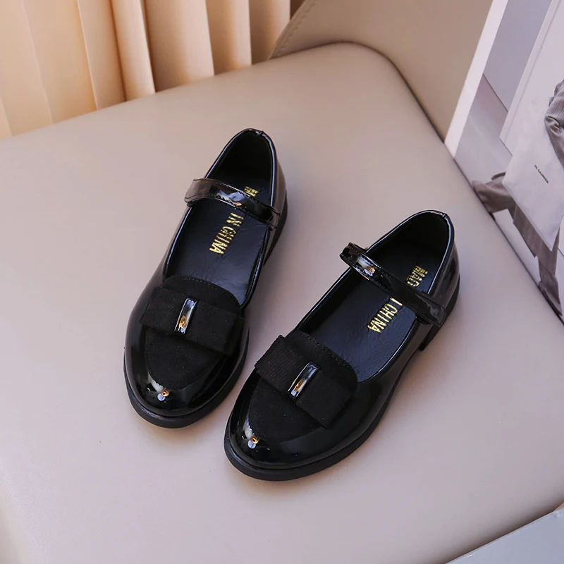 Dziewczęce skórzane buty Księżniczka Sukienka Buty dla dzieci Duże dziewczyny Casual Student Flats 2025 Wiosna/Jesień Nowy styl Słodkie z muszką