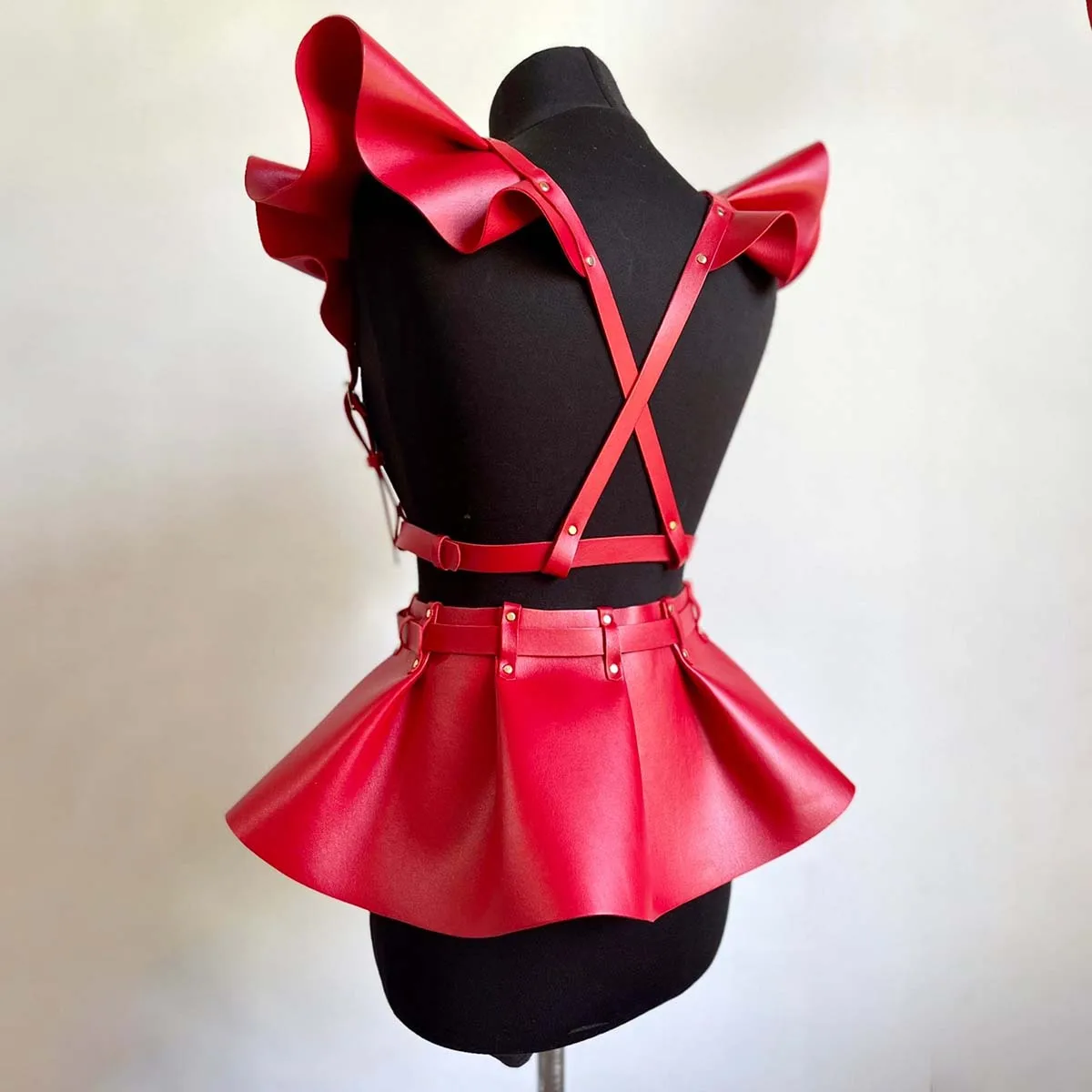 skirt Women\'s Belts Fashion Leather Body Harness Belt Skirt With Ruffle Hem Gothic Style Waist &Shoulder Belt Clothing Accessory