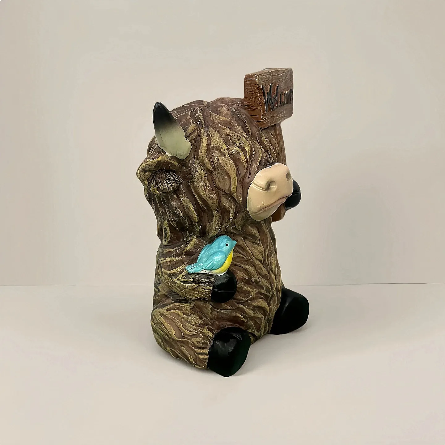 Highland Yaks Holding Signs Resin Ornament Home Garden Courtyard Tabletop Decor