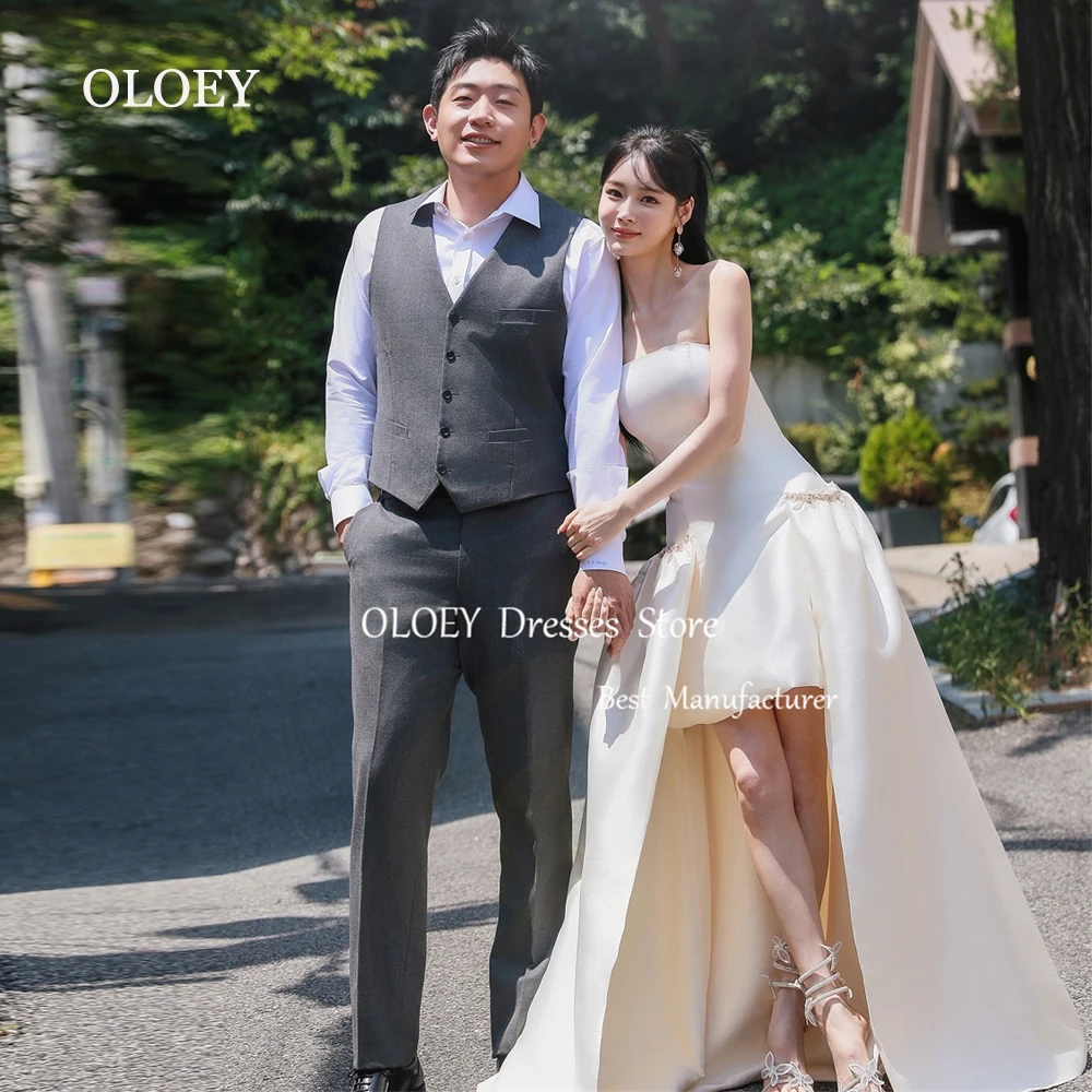 

OLOEY Simple A Line Ivory Mini Wedding Dress Korea Photoshoot Strapless Short Bridal Gown Pleats Satin Long Train Formal Gown