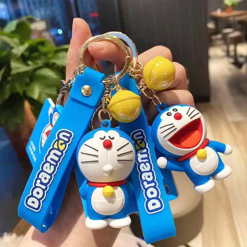 Doraemon Cartoon Niedlicher Jingle Cat Anhänger Hochwertige Mode Persönlichkeit Kreative Animation Schlüsselanhänger Rucksack Anhänger Geschenk