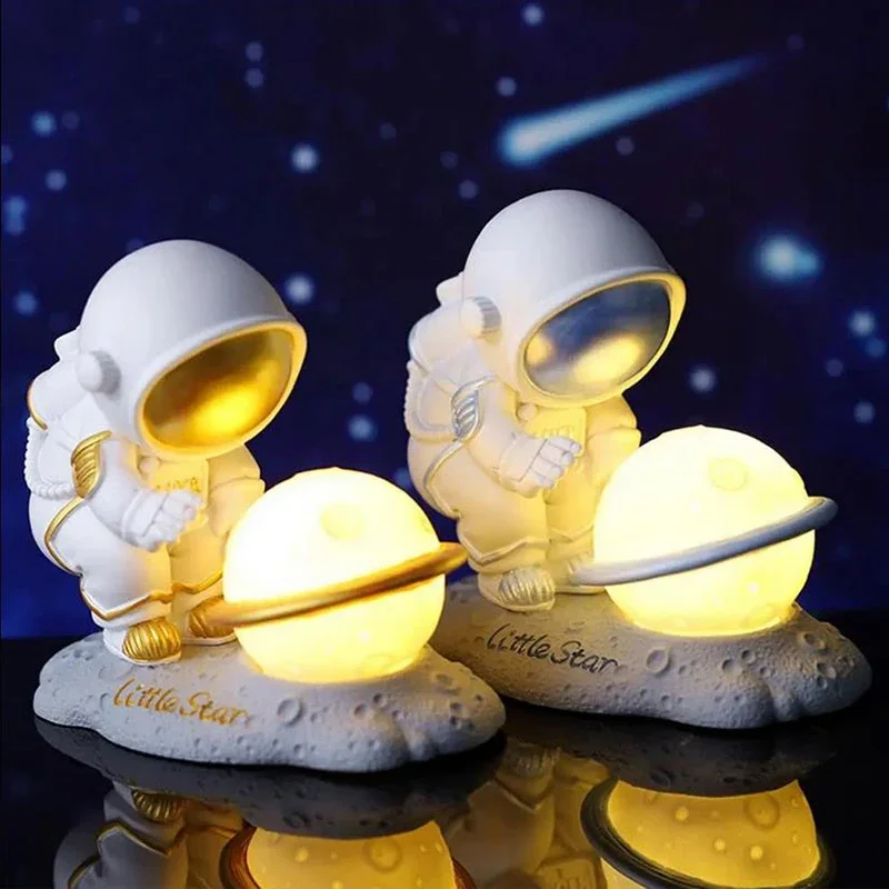 Astronaut Night Light Baby Sleeping Bedside Night Lamp Resin Cartoon LED Night Lamp Soft Lighting Table Lamp Birthday Gift