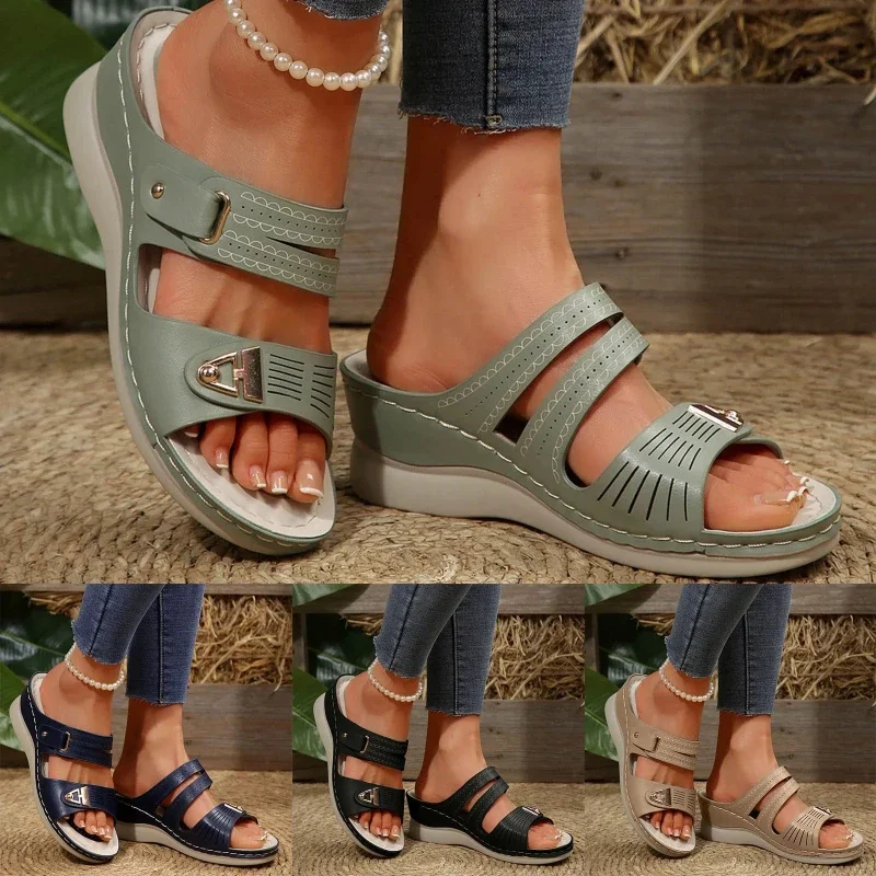 

Женские тапочки на танкетке на толстой подошве, модные сандалии с открытым носком и ремешком 2025 года, классические уличные пляжные сандалии