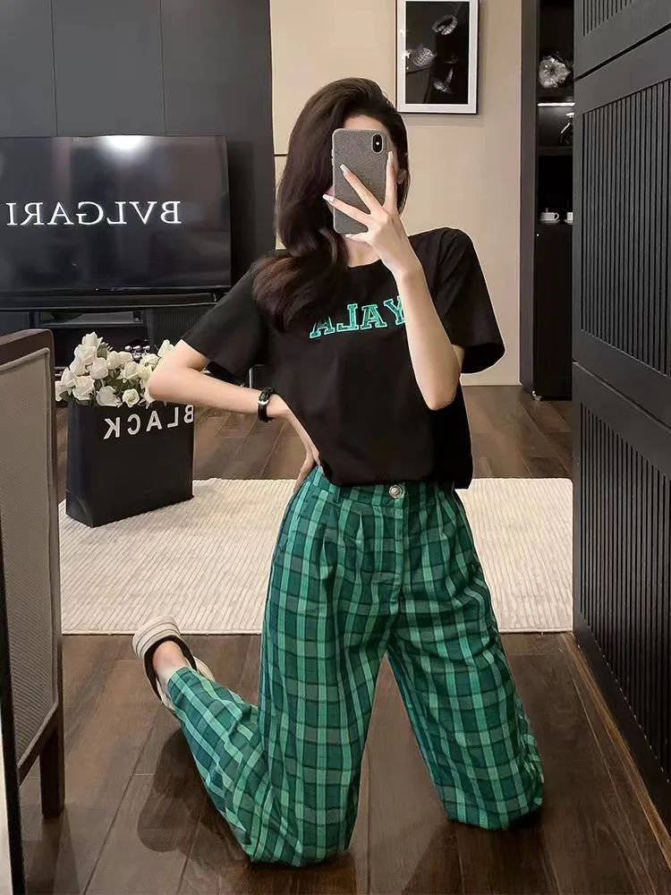 

Fashionable Young-looking Loose Large-size Plaid Pants Two-piece Set Women's Summer Thin Short-sleeved Top Set Casual Sportswear
