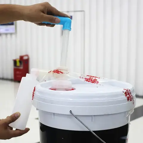 Bilsug Oljeöverföring Bränslepump Multifunktionell Manuell Pump för Bensin Gas Olja Bränsle Bensin Diesel Vätska Vatten Fisktank 8 best sales manuell pump - №7