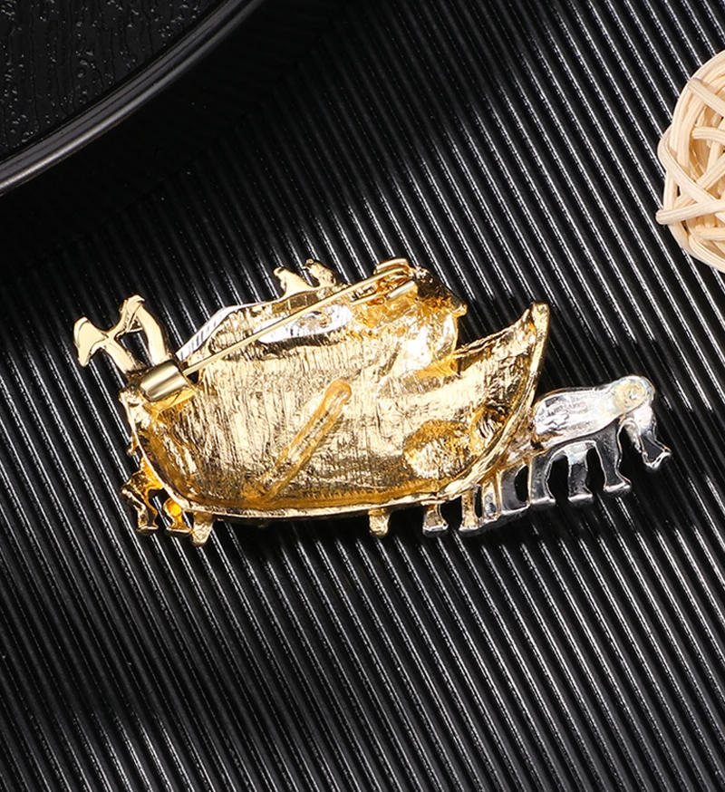 Elephant brooch animal sitting boat giraffe brooch cute mascot pin men women clothing bags accessories, jewelry gifts