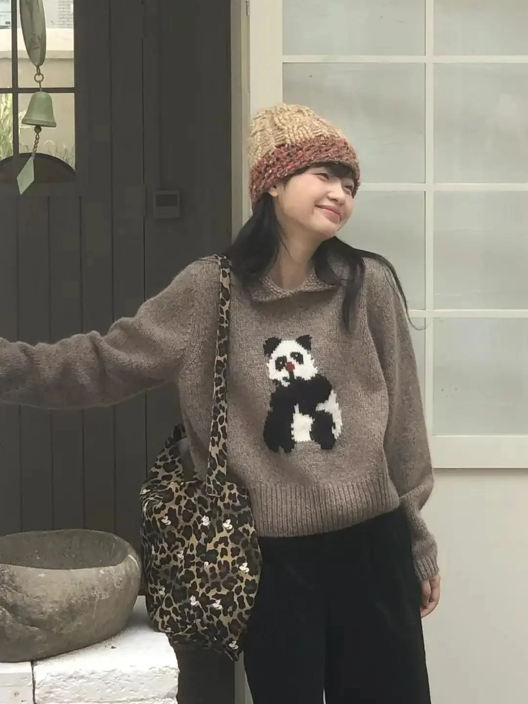 Fall/winter New Little Loose Casual Retro Sweater Top Panda Small Lapel Short Pullover Woman