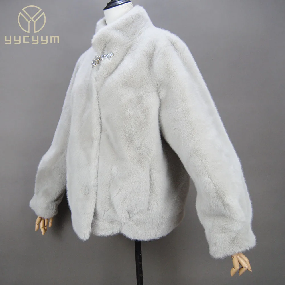 Zimowy Brązowy Gruby Ciepły Miękki Płaszcz ze Sztucznego Futra Norki Damski Długi Rękaw Stójka Elegancki Luksusowy Szykowny Puszysty Płaszcz 2025