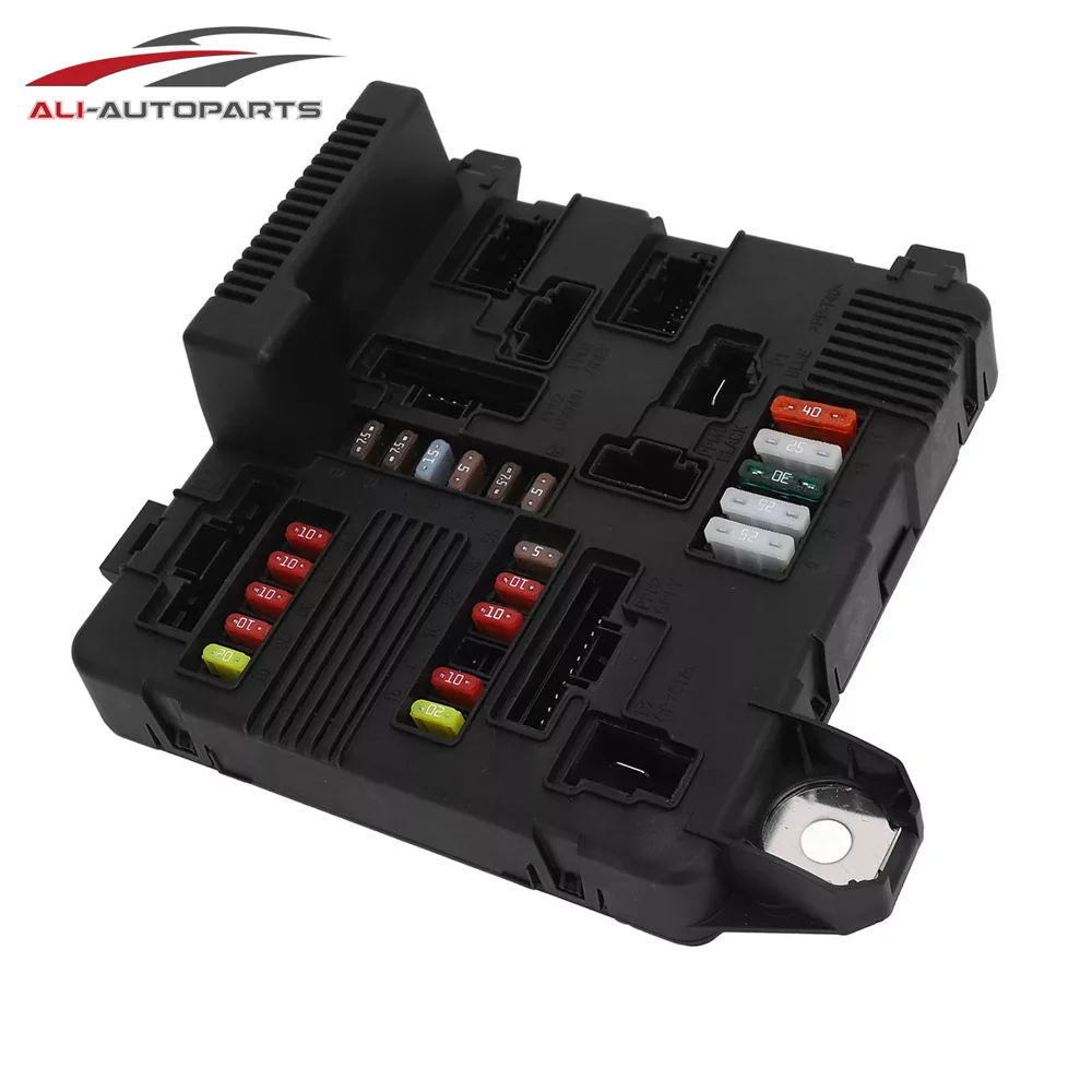 Engine Fuse Box 8200306033 For RENAULT SCENIC II MEGANE II 1.9 DCI 2002-2006