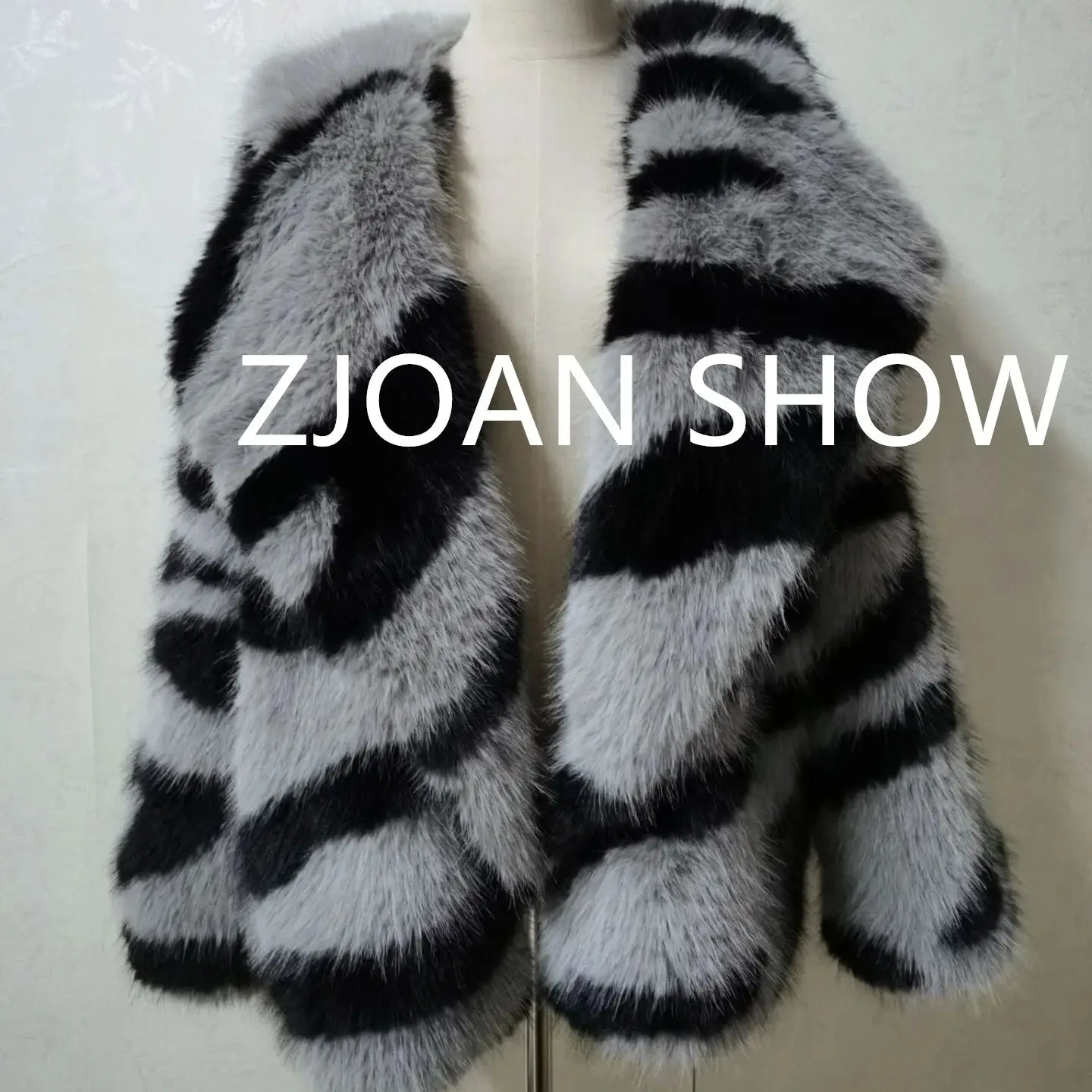 HIGH QUALITY Winter Zebra Striped Large Lapel Fur Coat Long Sleeve Loose Warm Shaggy Faux Fur Jacket Loose Outwear