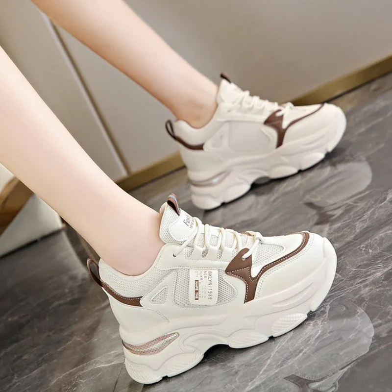 2024 Damenschuhe Sommer Plattform Schuhe Casual Sneakers hochwertige Mesh atmungsaktive Frauen