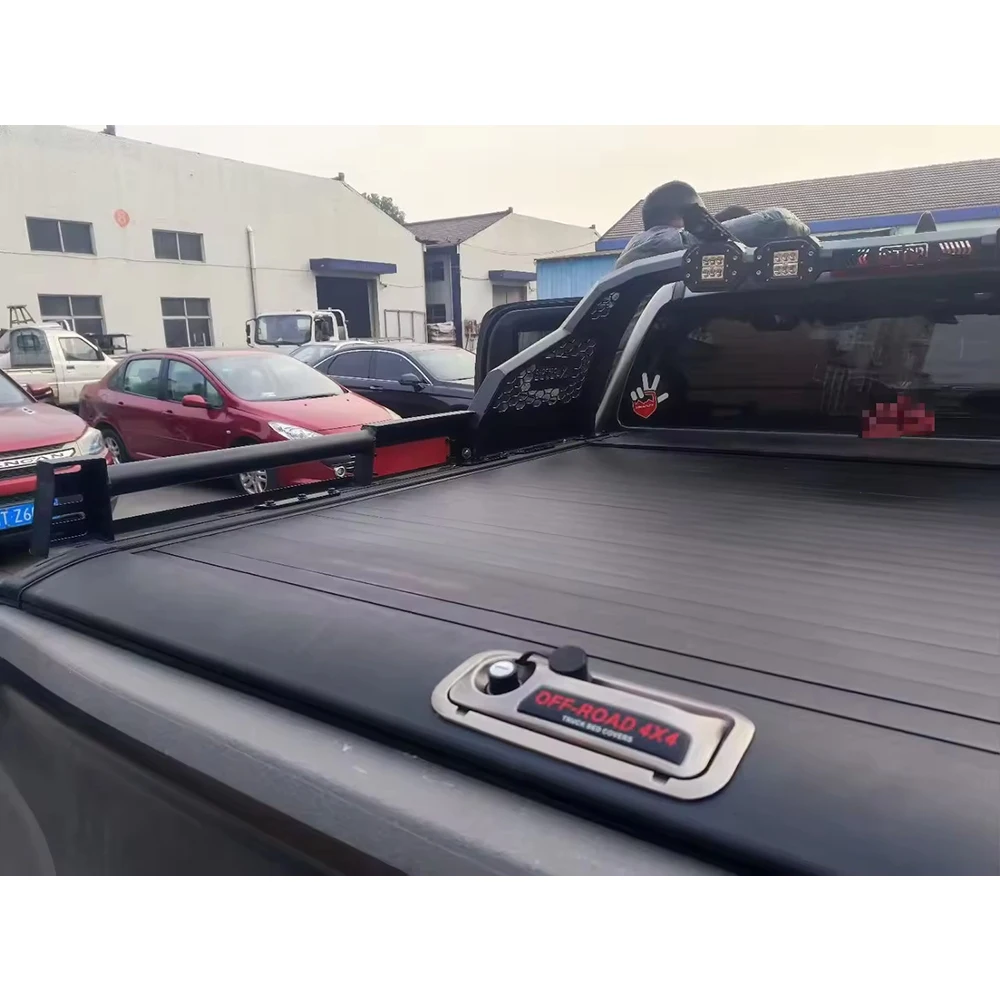 

Low Profile Aluminum Hard Tri-Fold Tonneau Cover Folding Truck Bed Cover For Isuzu DMAX