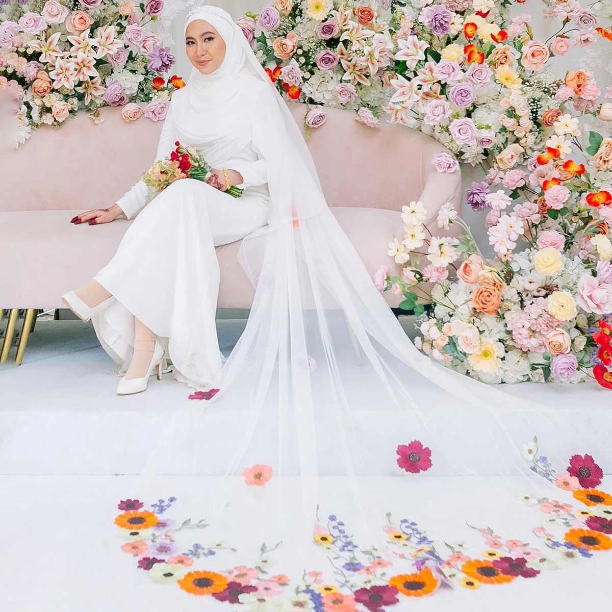 Colorful Floral Arabic Soft Tulle Bridal Veils Customized Embroidered Lace Chapel Long Trailing Hijab Islamic Wedding Veil