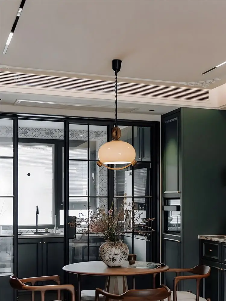 Middle Aged Restaur…