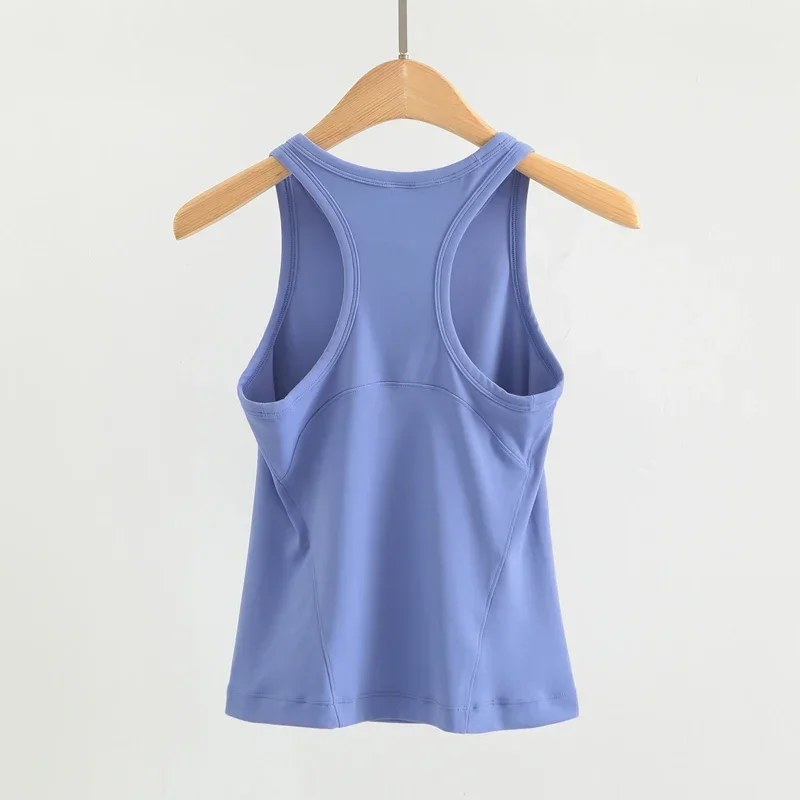 Lightweight, non-sticky yoga vest, stretchy and slimming, suitable for fitness, Pilates, and women's sports top.