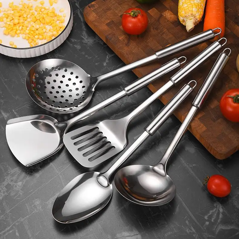 Wytrzymały zestaw szpatułek ze – Kitchen Gadgets Under 100 recenzja i cena