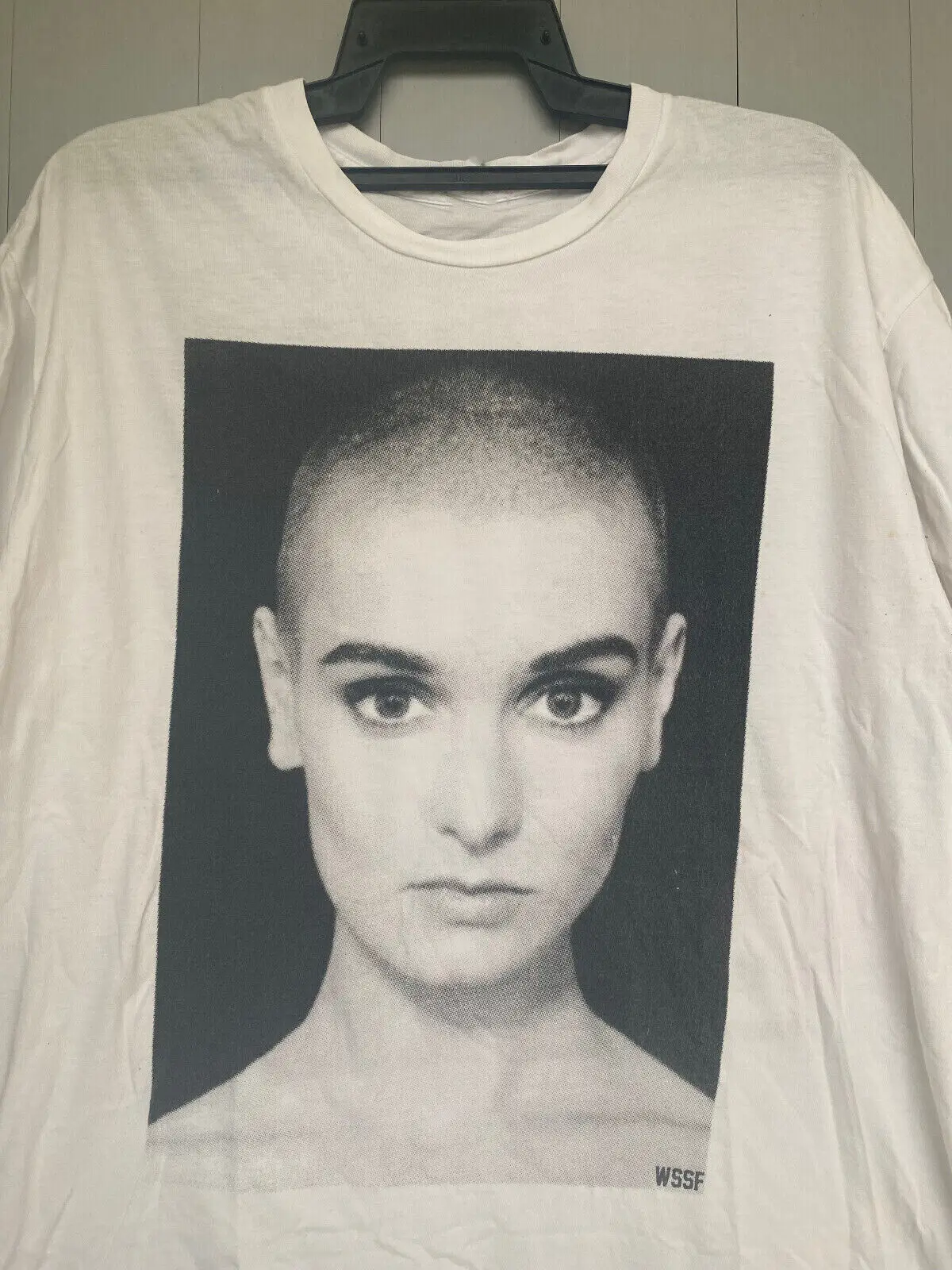 VTG Sinead O Connor Potrait Fight The Re al Enemy Shirt White S-5XL NE2111