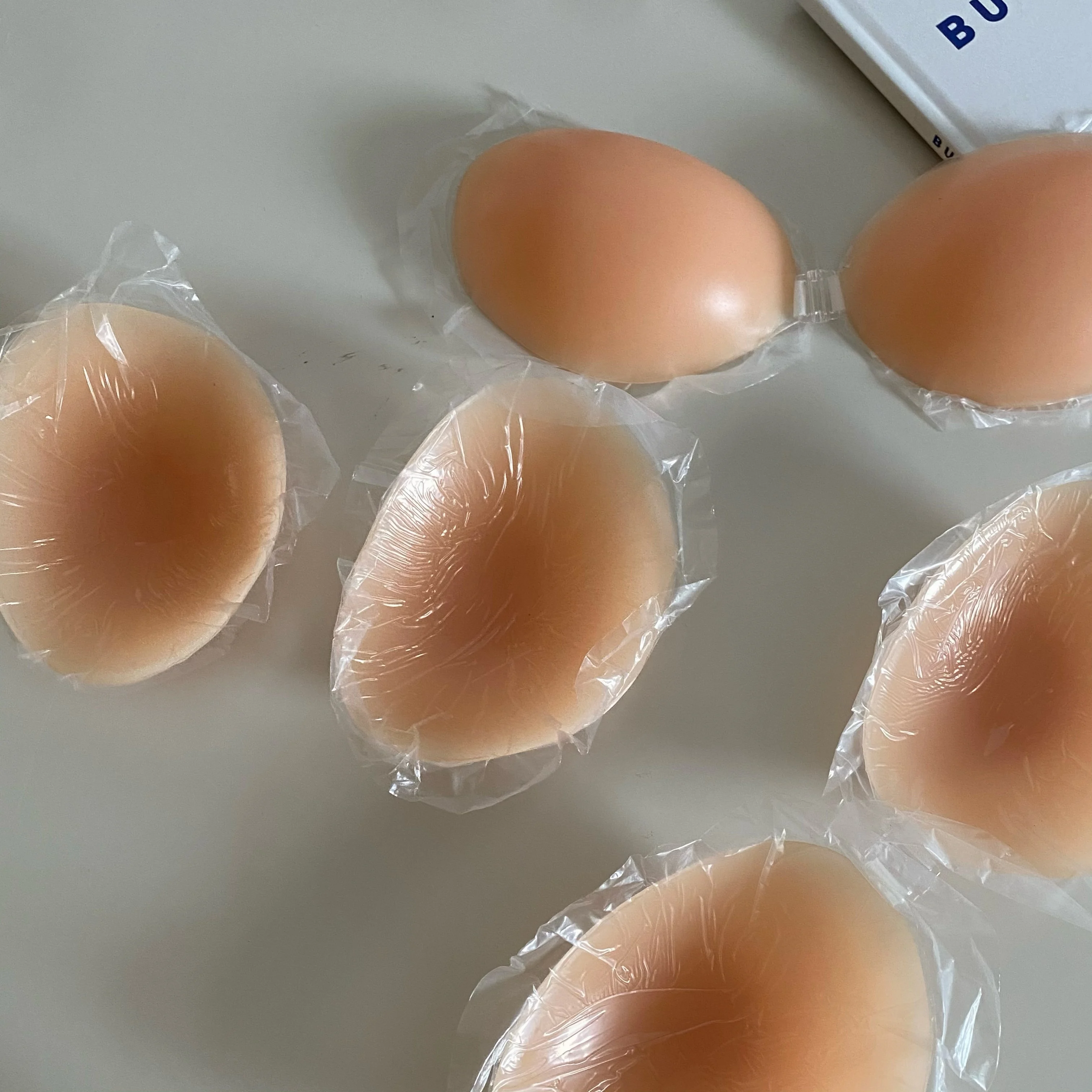 Wireless Silicone Nipple Covers Women's Sexy Breathable Pasties Summer Gathered Bra Underwear Anti-exposure Invisible Milk Pads view 3