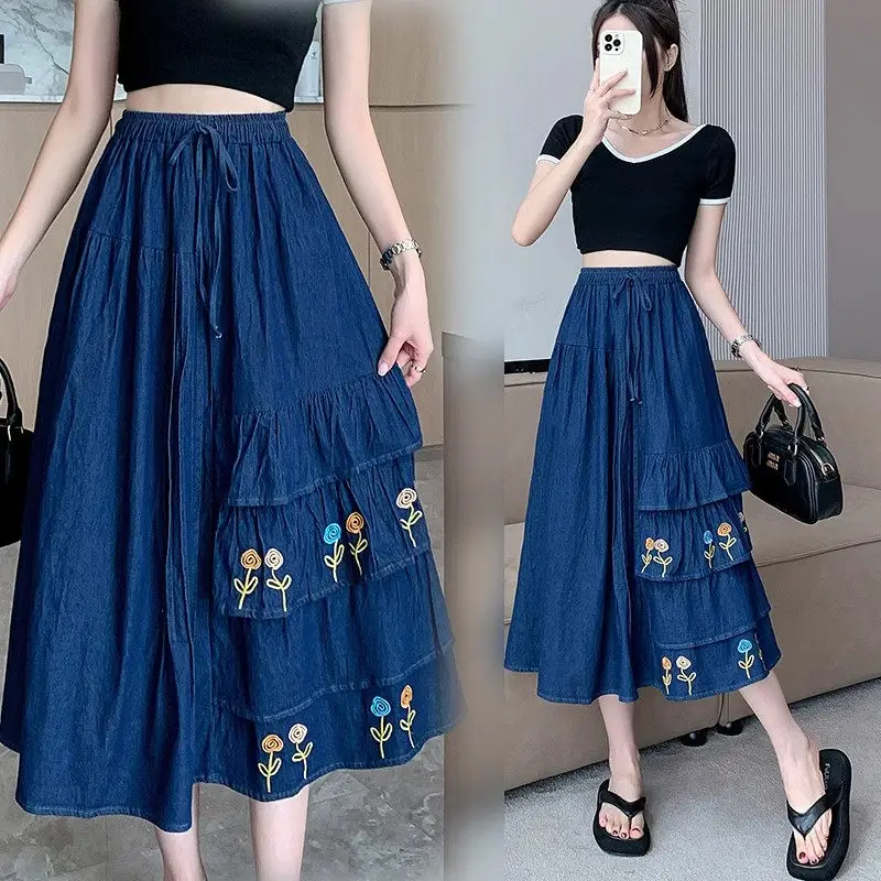 

2025 Spring Summer Large Size Women's Embroidered Patchwork Denim Skirt Slimming A-Line Flared Hem Blue Casual Jeans Saia G042
