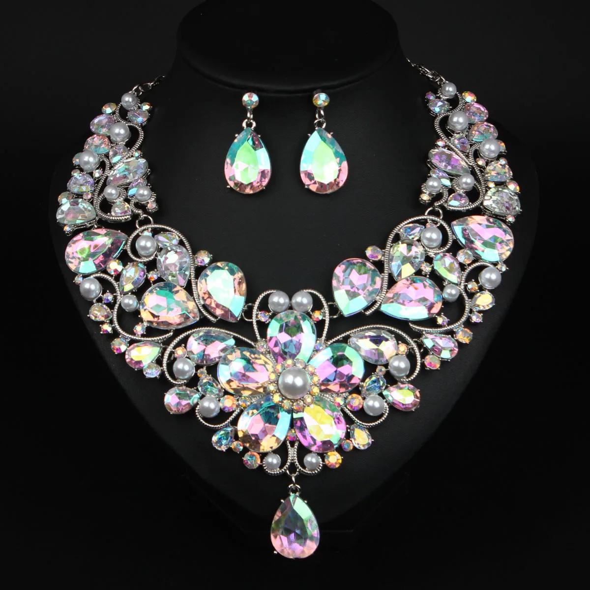 

Cross border European and American exaggerated crystal flower water droplet necklace earring set women's formal dress banquet ac