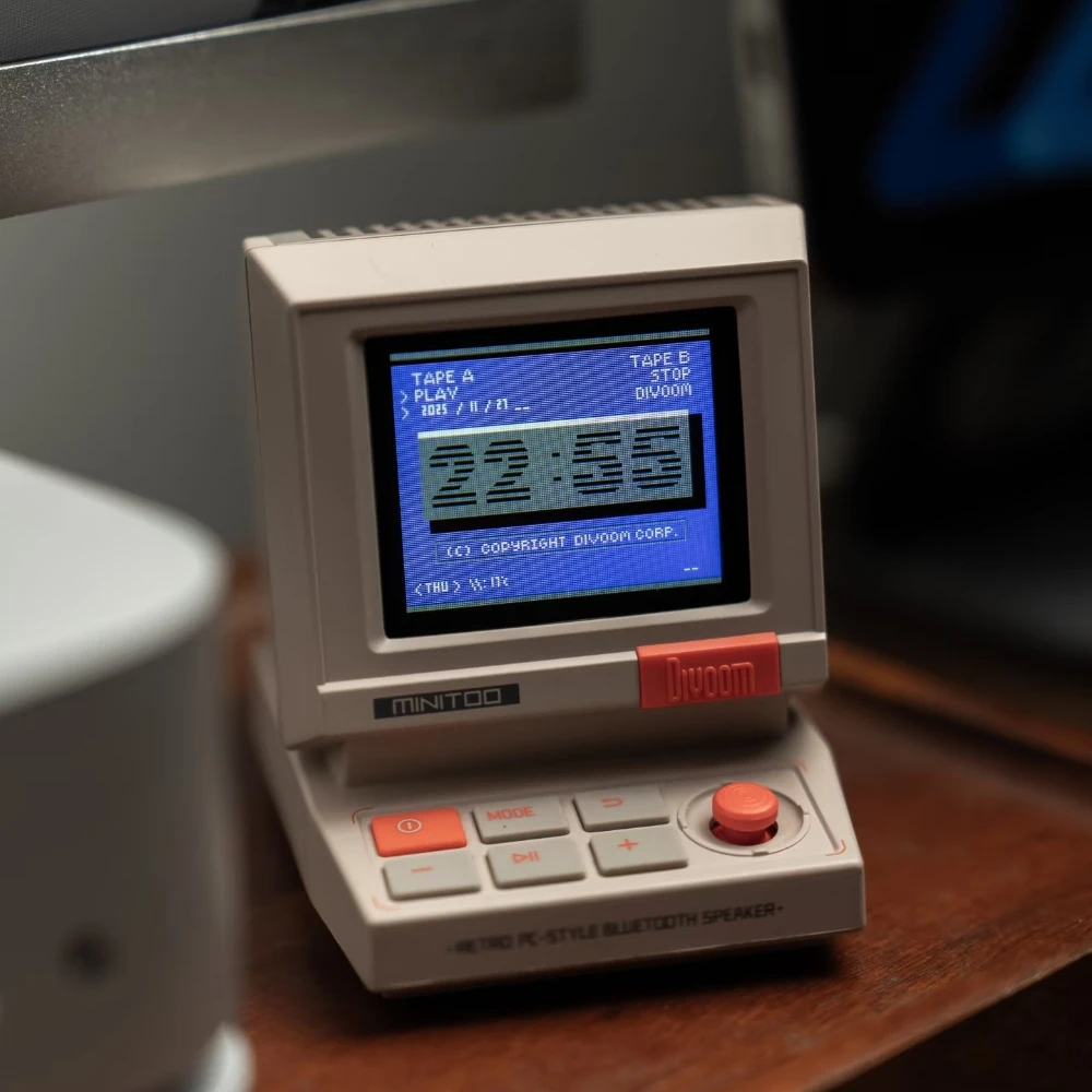 

Divoom Minitoo Retro Bluetooth Speaker Custom Multimedia Hifi Pixel Screen Wireless Portable Computer Desktop Display Speakers