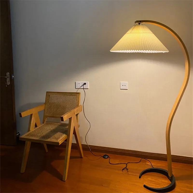 Japanese Curve floor lamp LED Soild Wood stading Lamp pleated lampshade Living Room Bedroom Study Decor sofa side reading Light