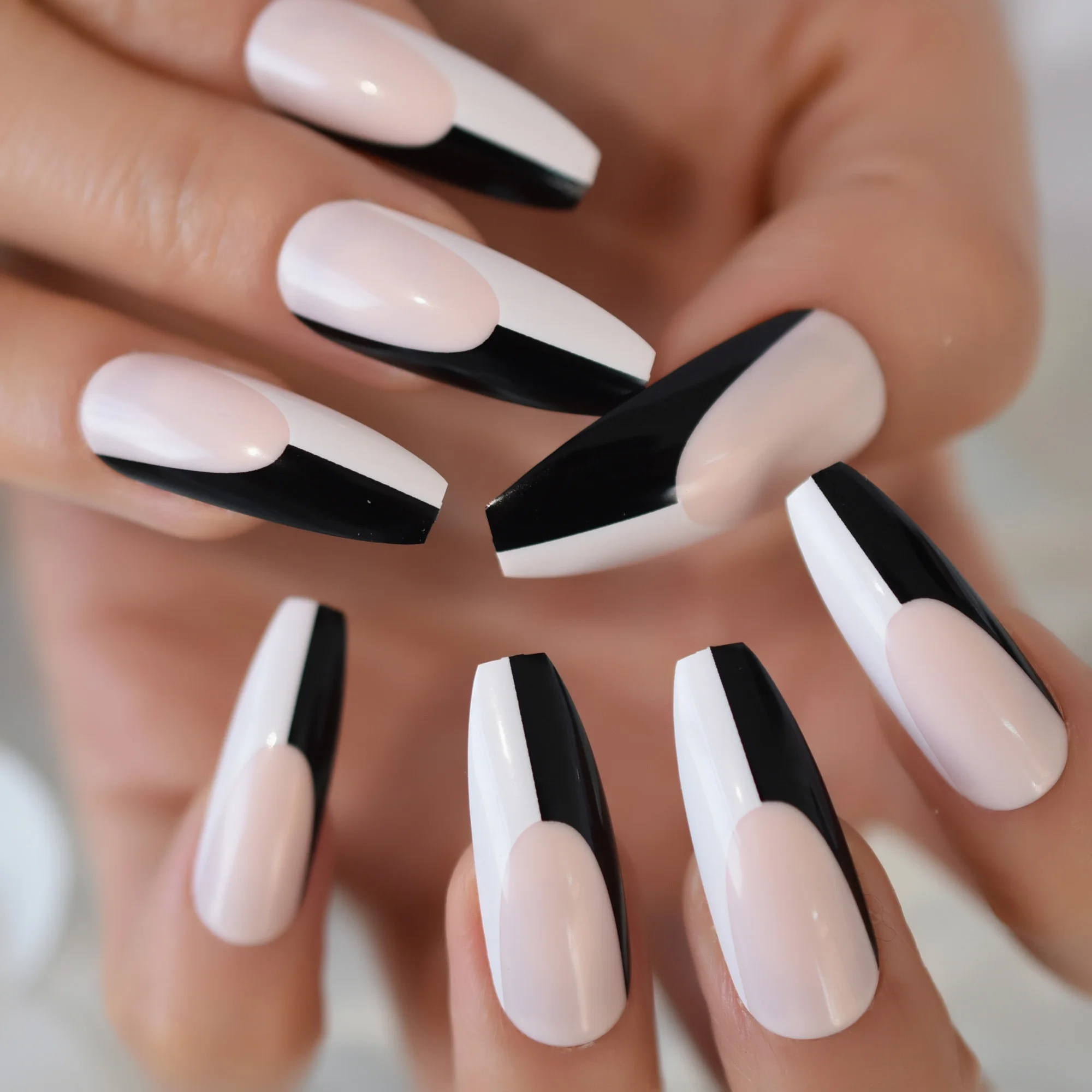 Long Coffin Fake Nail Set Nude Three-color Stitching Faux Ongles For Makeup With Manicure Glue Stickers