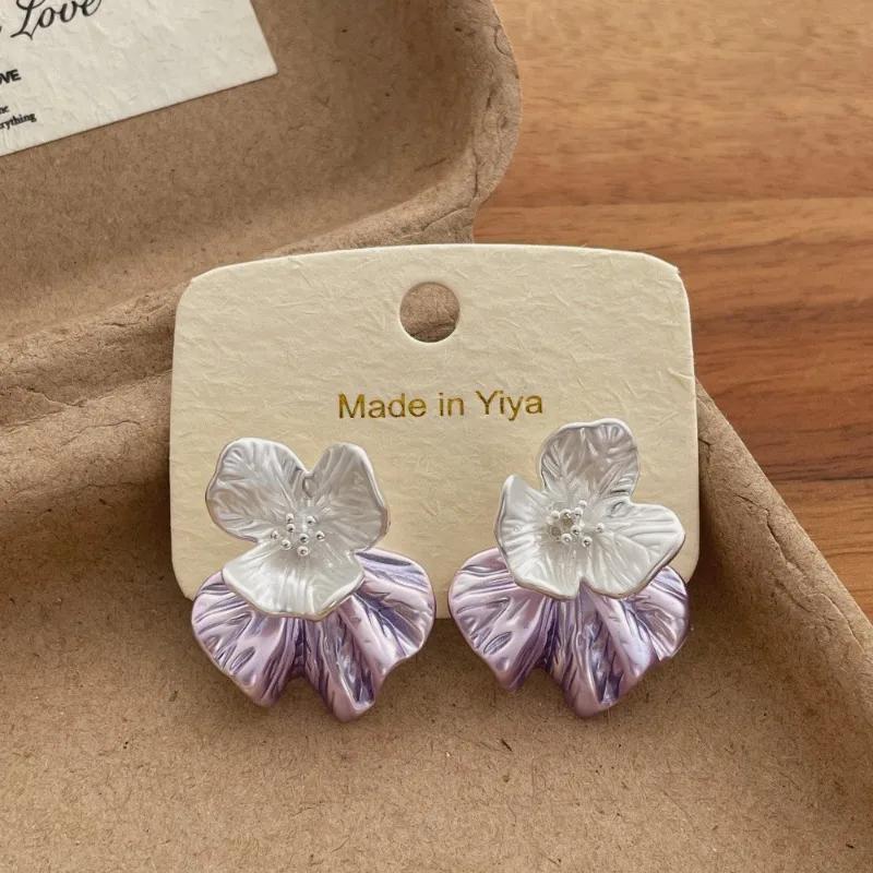 

Minar Fairy White Purple Double Color Spray Twist Flower Petal Drop Earrings for Women Silver Plated Copper Alloy Casual Jewelry