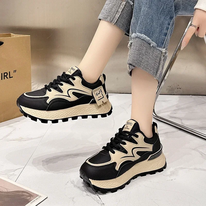 Forrest Gump Donna 2024 Primavera Nuovo Versatile Suola Morbida Waffle Scarpe Sportive e Casual Scarpe Singoli Suola Spessa Scarpe da Papà