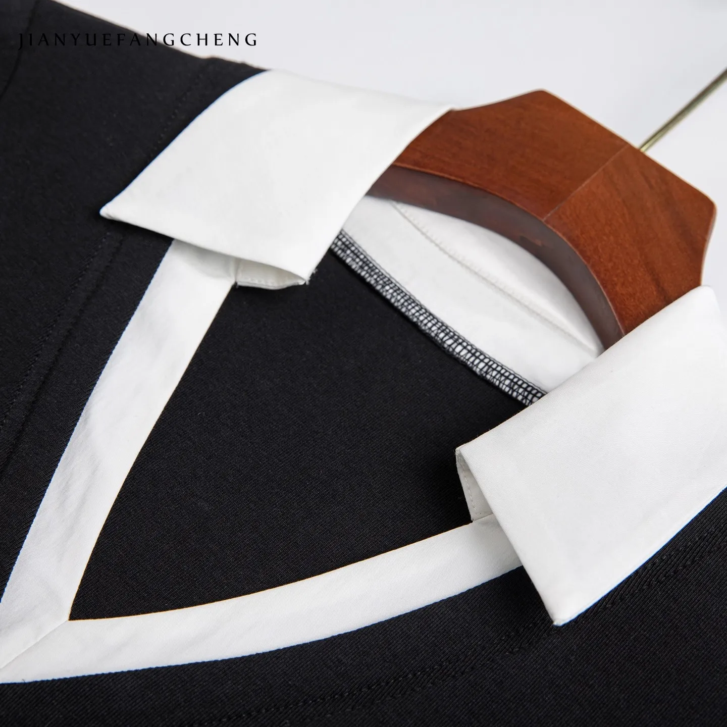 Women' V Neck Long Sleeve Knitted Shirt Sexy Skinny Stretchy Pullovers Tops Black-white Color Blocking Blouses