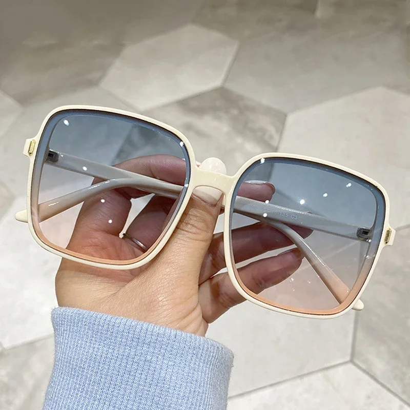 2023 Fashion Oversize Square Outdoor UV400 Sunglasses Gradient Lens Decoration Sun Glasses Trendy Transparent Frame Eyeglasses image 3