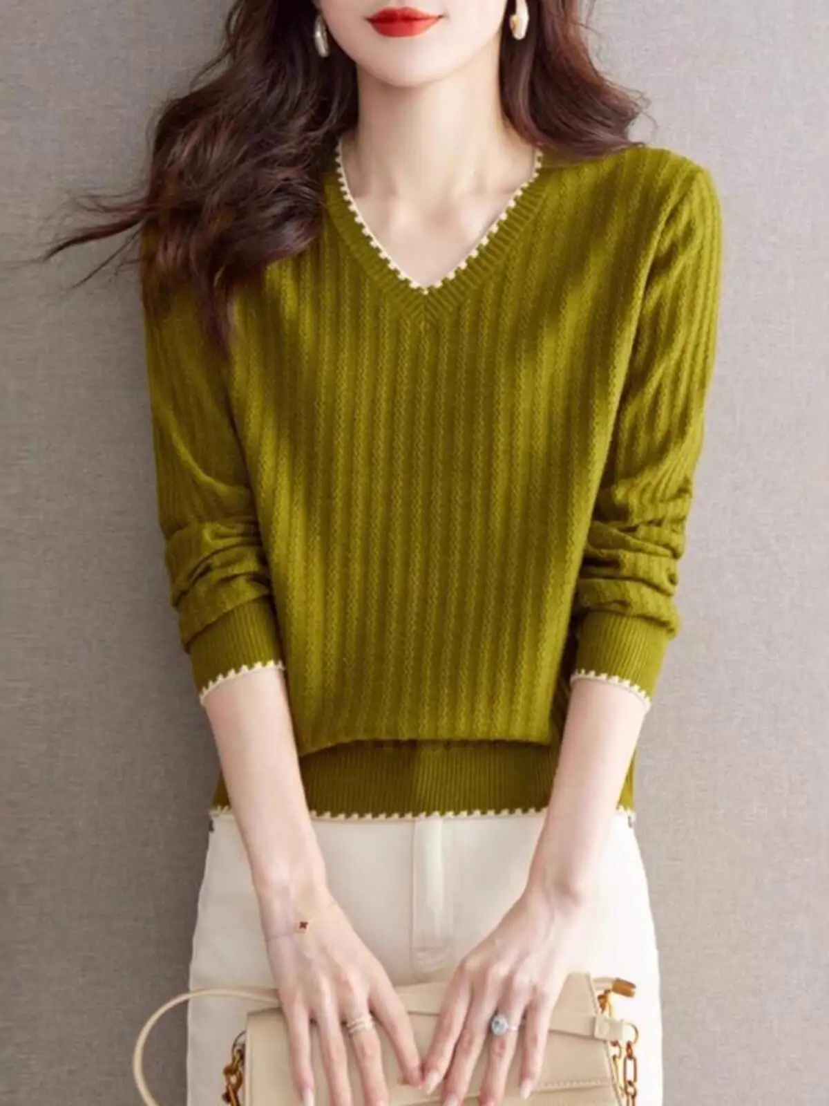 Women Sweater 2025 New Women's Autumn Winter Long Sleeve T Shirt V Neck Knit Top Loose Fit Age Reducing Fashion Inner Wear 2