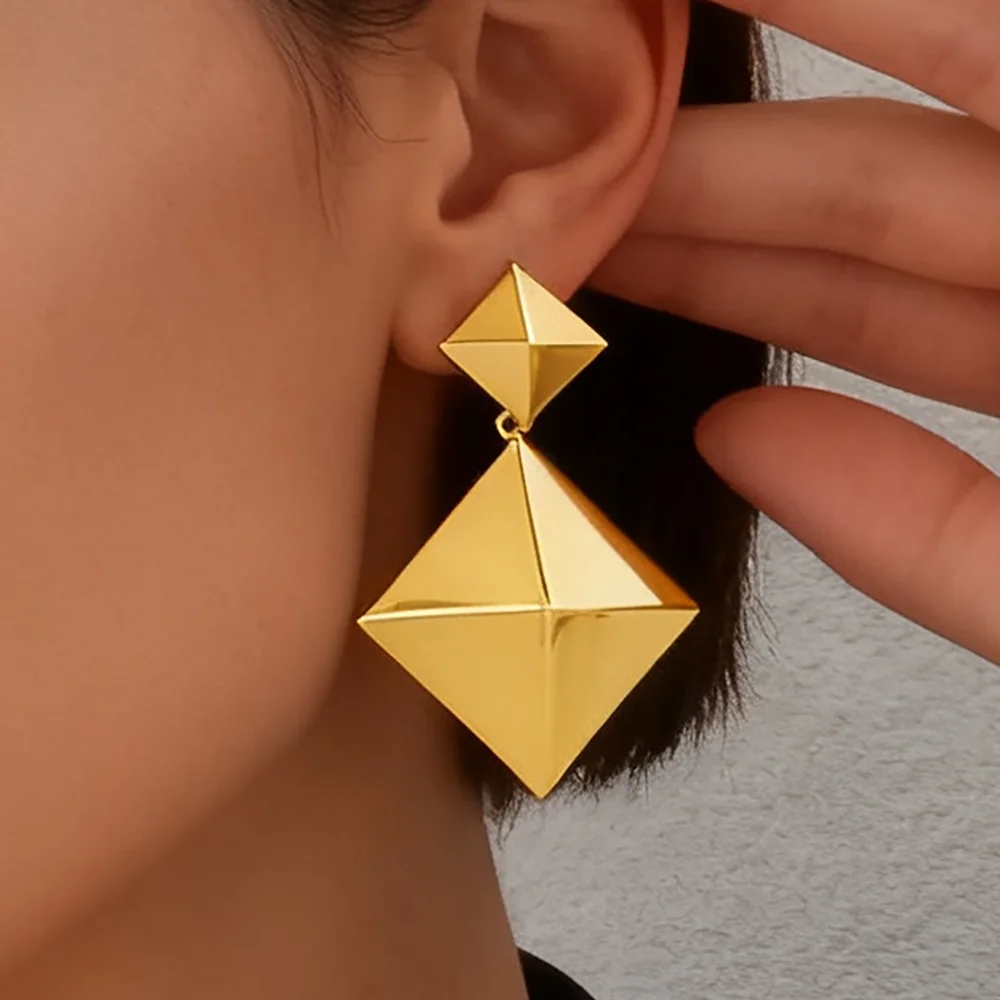 18K Goldfarbenes Schmuckset für Damen, Modisches Persönliches Einfaches Rhombus-Halsketten- und Ohrring-Set für Hochzeit, Party und Geschenke – Detail 5