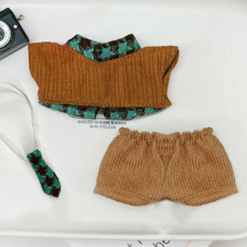 1 ensemble de vêtements en coton de 20 cm : Gilet pull, Short en jean, Cravate, Mini-vêtements d'uniforme scolaire en coton de 20 cm