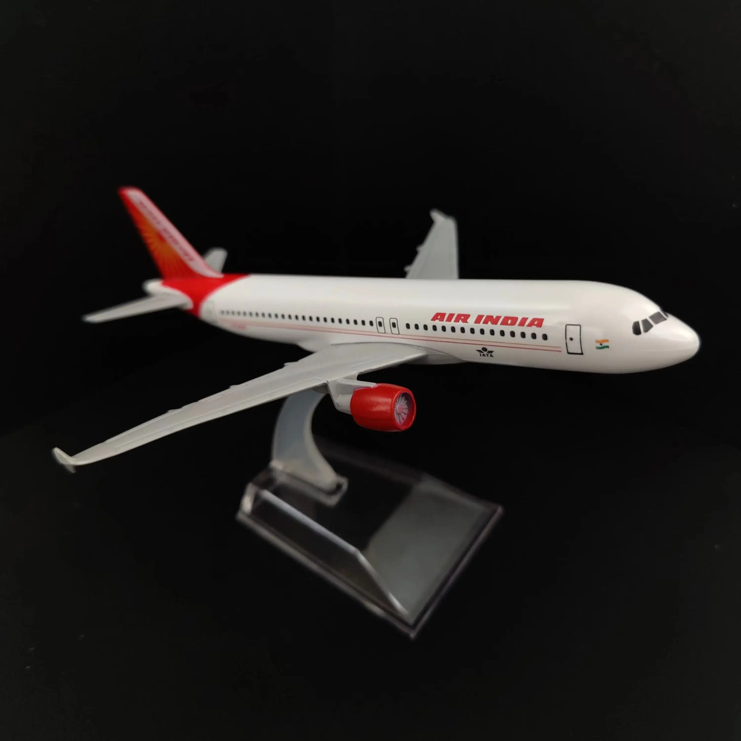 Scale 1:400 Metal Aircraft Replica 15cm Air India A320 Model Airplane Miniature Xmas Kids Room Decor Gift Toys for Boys