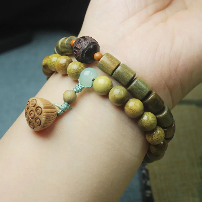Green Sandalwood 8mm Round Bead Bracelet with Lotus Pendant, Unisex DIY Jewelry with Six-Syllable Mantra, Prayer Beads