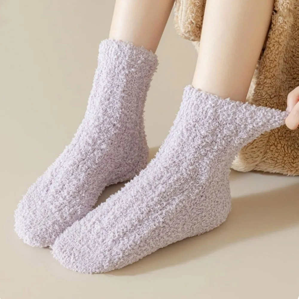 1/4 Pairs لينة الشتاء المرجان المخملية الجوارب بلون سميكة جوارب قطنية دافئة رقيق جوارب يمكن السير بها على الأرض الرجال