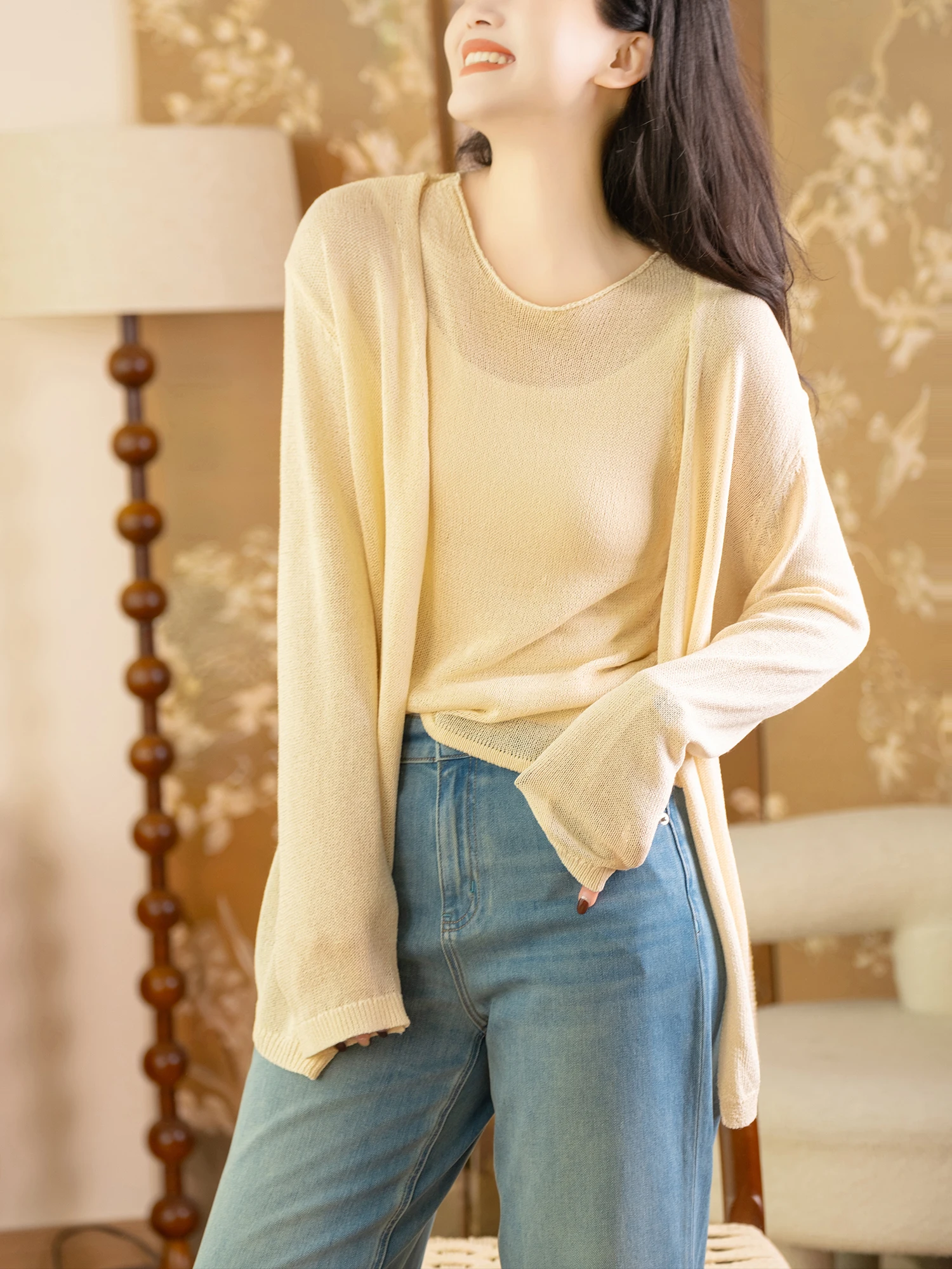 

Женский комплект из двух предметов: жилет и кардиган, свободный крой, повседневный стиль, длинный рукав, круглый вырез, однотонный, из тонкого шелкового трикотажа