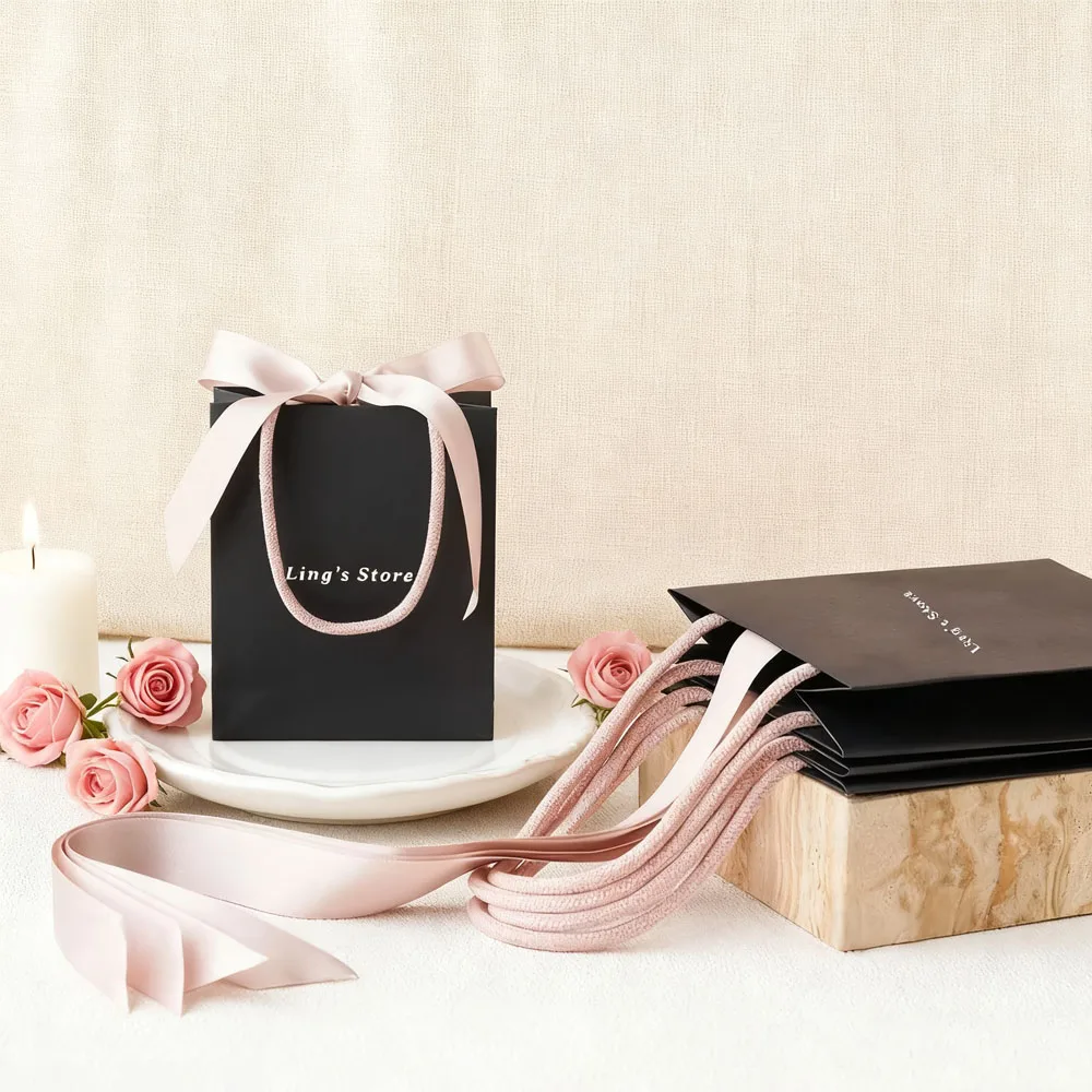 

50pcs Paper Handle Jewelry Shopping Bag Perfume Cosmetic Boutique Candy Baby Shower Soap Packaging Pouches can Personalized Logo