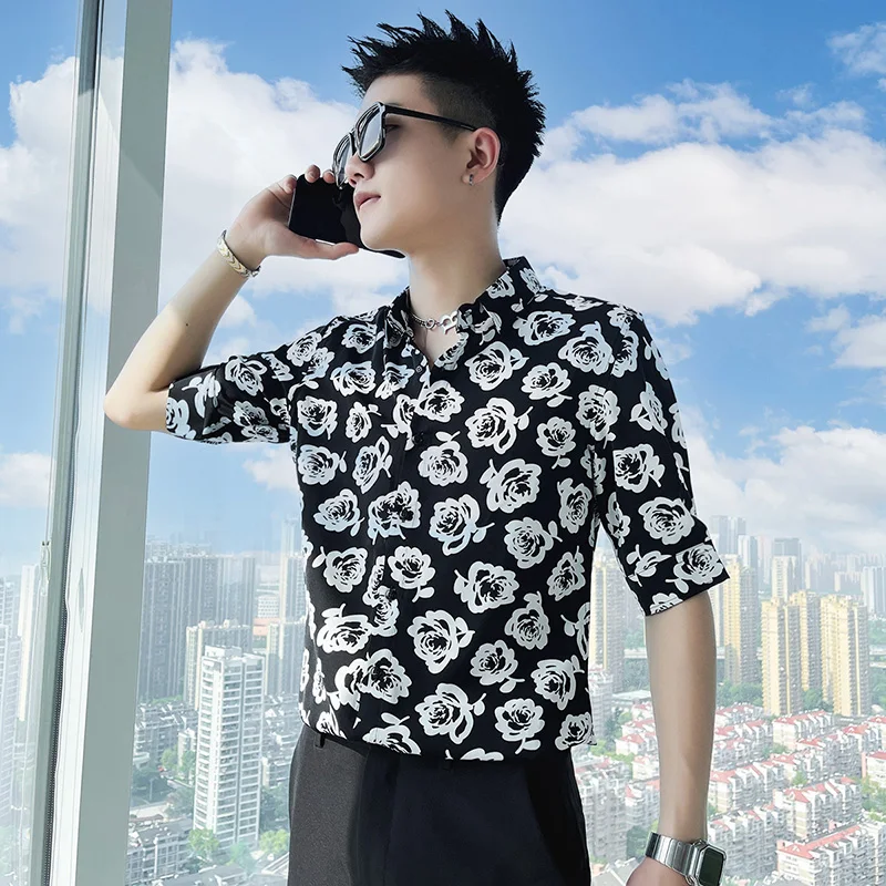 

2023 New Men's Fashion Casual Korean Version of All Matching Medium Sleeve Handsome Slim Host Five Points Sleeve Flower Shirt