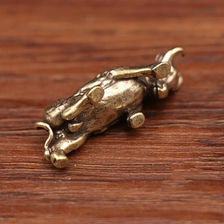 1 Pcs Car Decoration Miniature Ornaments Retro Brass Bull Sculpture Office Desk Rich Cow Creative Small Gifts