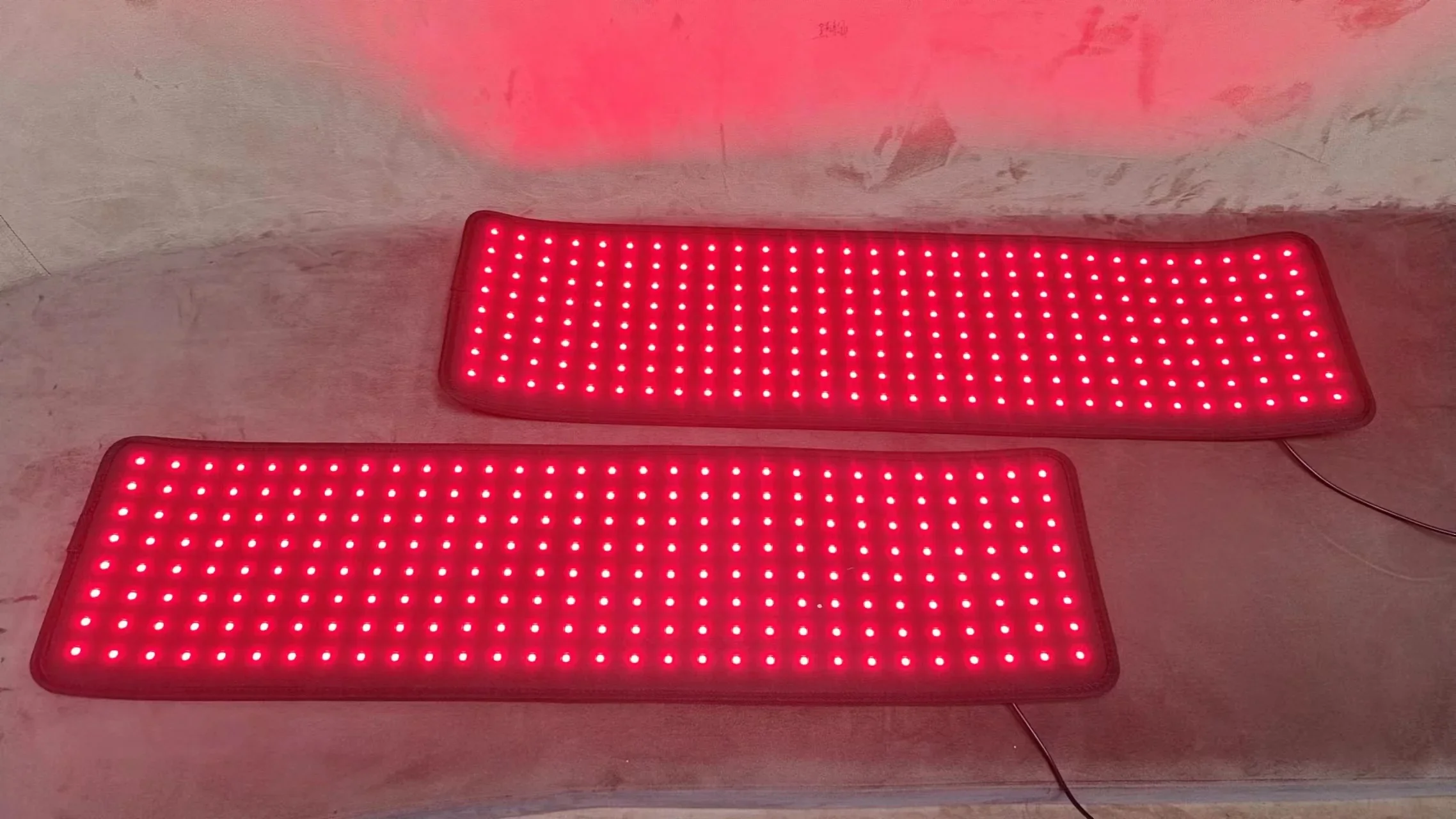 Customized Professional Physical 20x80cm LED Infrared Red Light Therapy Pad Wrap body Pain Relief Panel for Home Salon Use