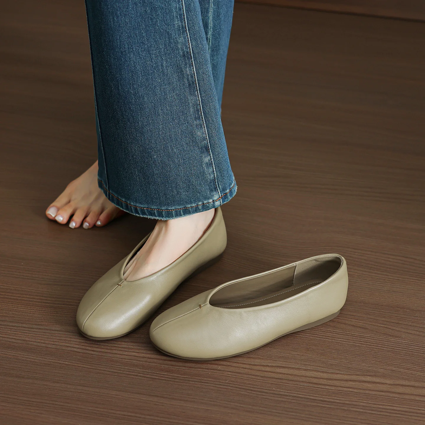 soft-bottom-ballet-flat-shoes-women's-spring-summer-round-toe-slip-on-grandmother-shoes-breathable-comfortable-fashionable