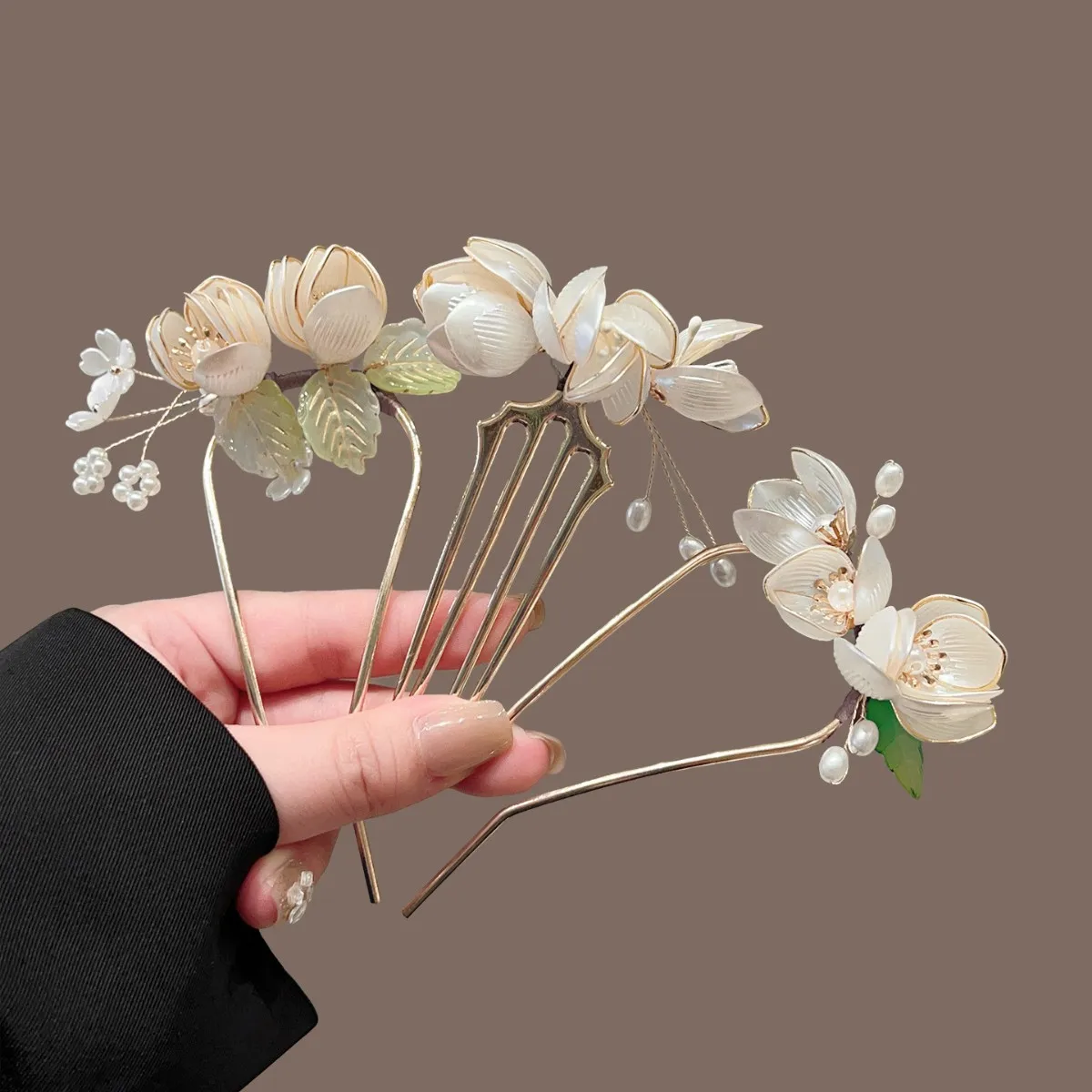 Magnolia U-shaped Hairpin, Wrapped Flower New Chinese Style Qipao Bun Bridal Hair Accessory view 2